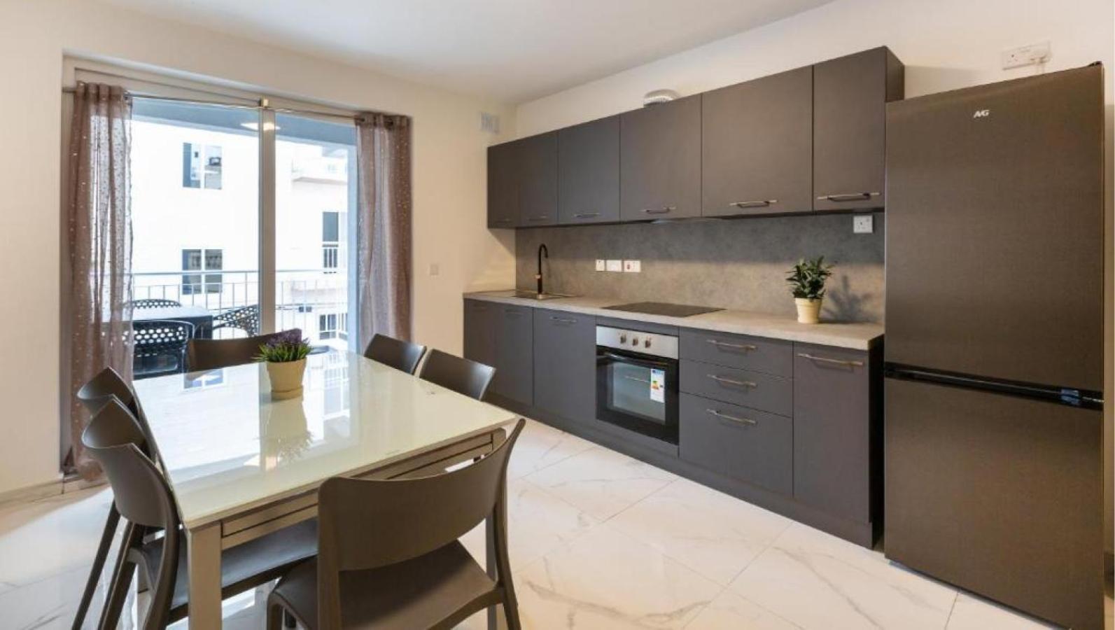 New And Modern Home In Bugibba, Great Location San Pawl il-Baħar Eksteriør billede