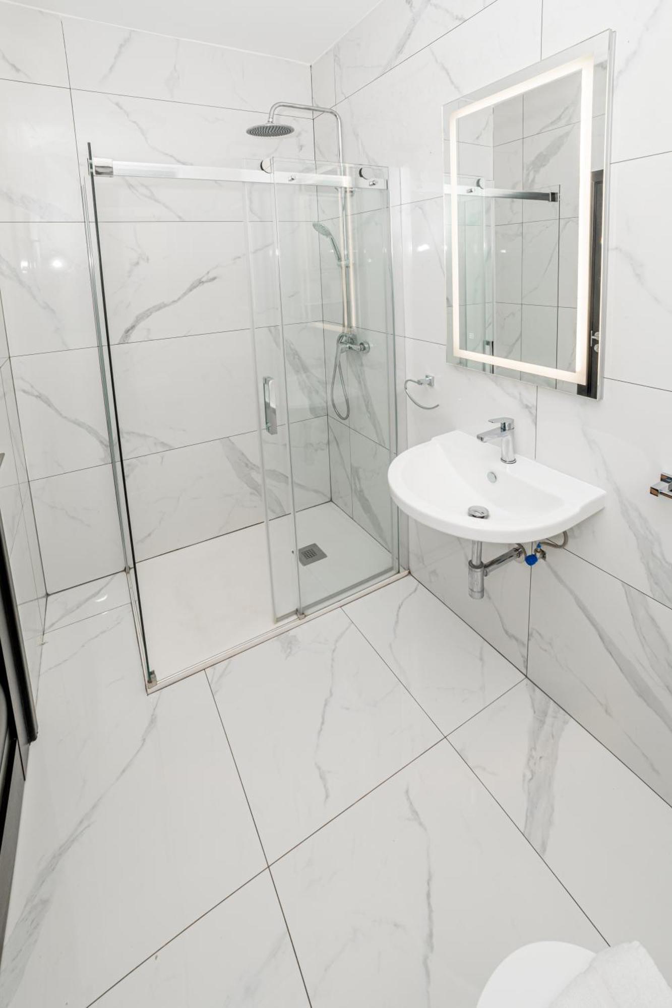 New And Modern Home In Bugibba, Great Location San Pawl il-Baħar Eksteriør billede
